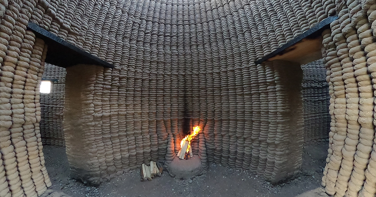 Ronald Rael and Virginia San Fratello, "Mud Frontiers", 3D-printed mud structures, Southwestern USA, 2020.