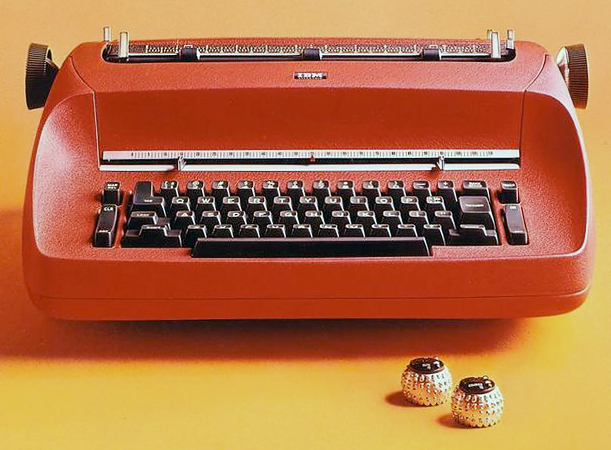 Eliot Noyes, "Selectric Typewriter", Plastic and metal, New York, USA, 1961.