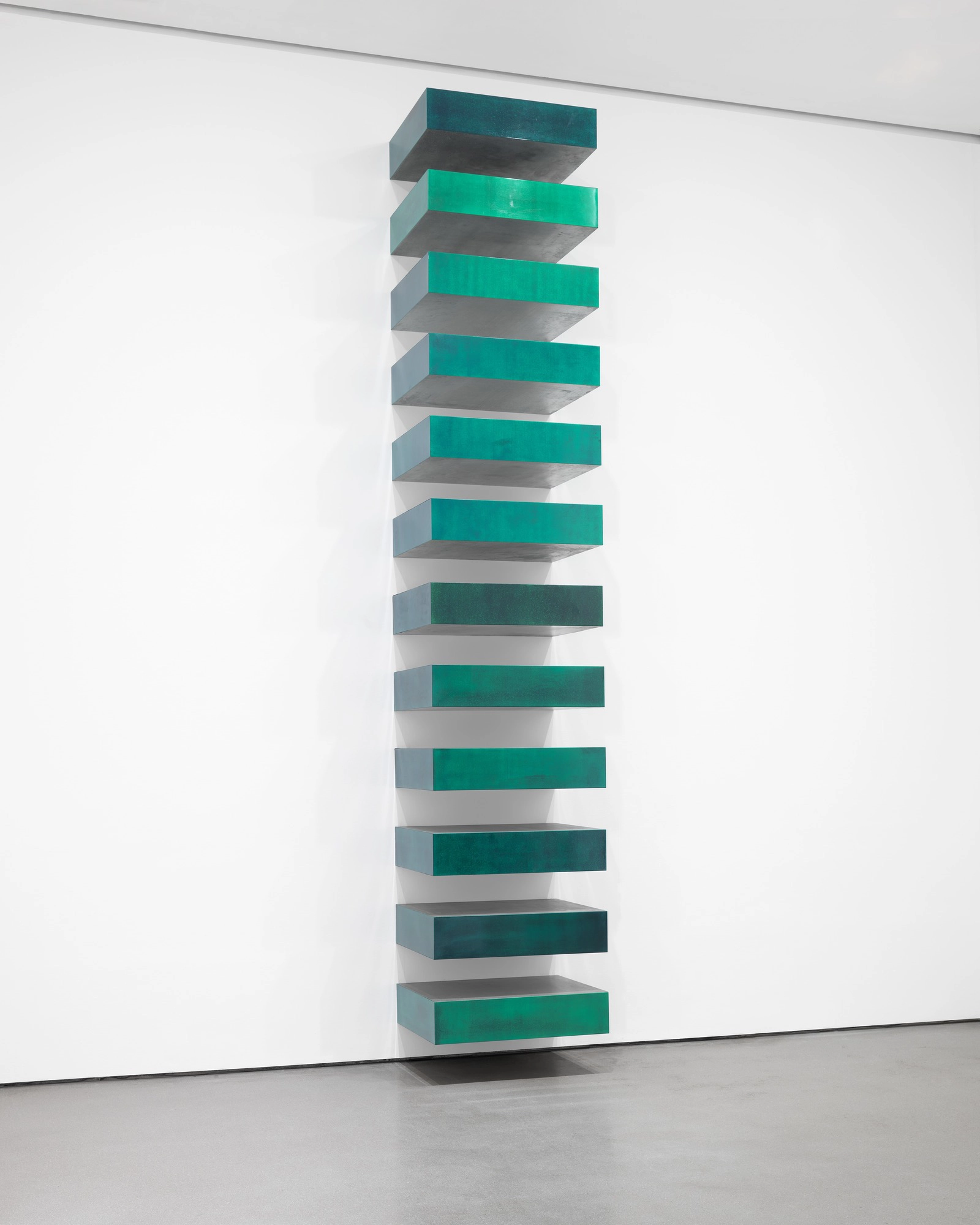 Donald Judd, "Untitled (Stack)", Galvanized iron, New York, 1967.