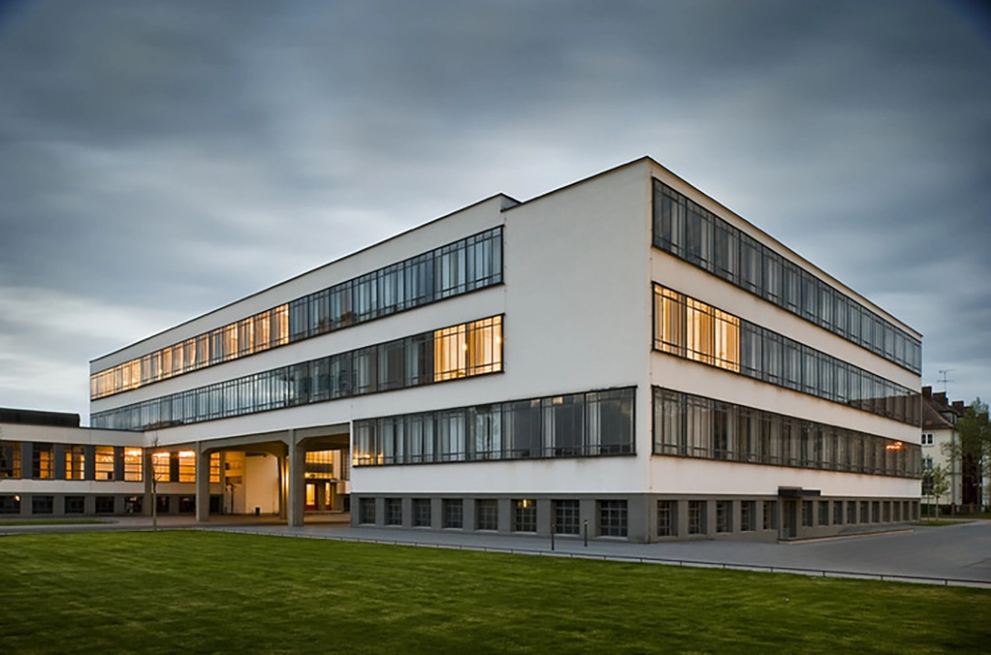 bauhaus timeline visualization